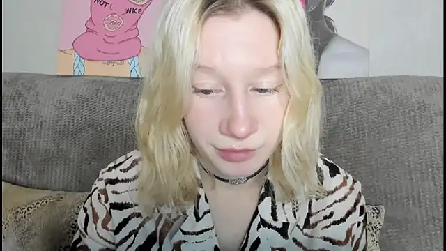 EnigmaSee online show from December 15, 1:44 am