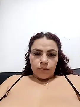 Mommy-Hot online show from February 18, 1:49 am