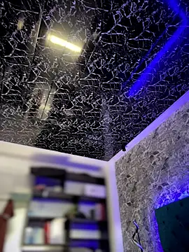 Melany Williams online show from November 27, 1:36 pm