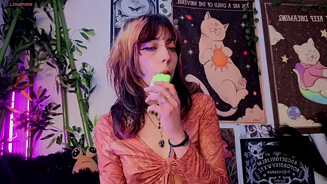 Nyx nayla online show from March 25, 7:28 pm