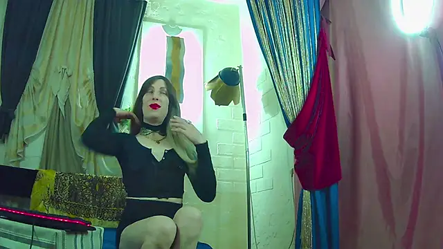 Mary Loon online show from April 14, 6:41 pm