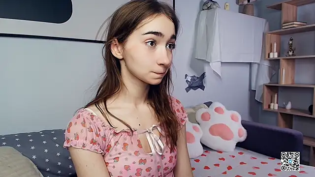 PollyBeev online show from October 27, 7:48 am