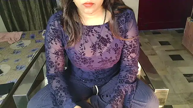 aarushi sharmaa online show from December 16, 5:24 am