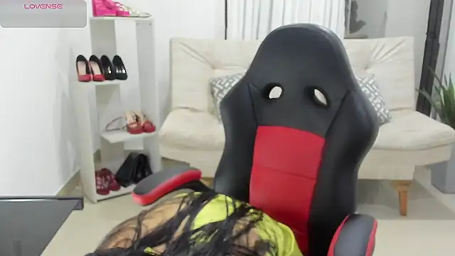 coniie jhons online show from January 17, 10:56 am