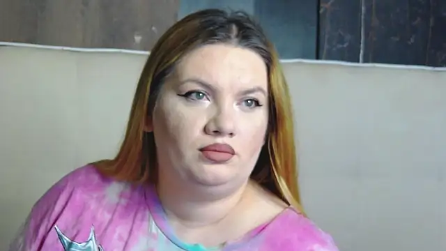 MelanieBrownn online show from January 6, 7:01 am