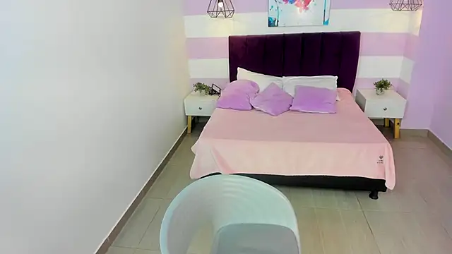 Scarlett  bell online show from February 5, 2:09 pm