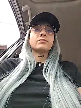 Dani-peggin online show from November 2, 4:32 pm