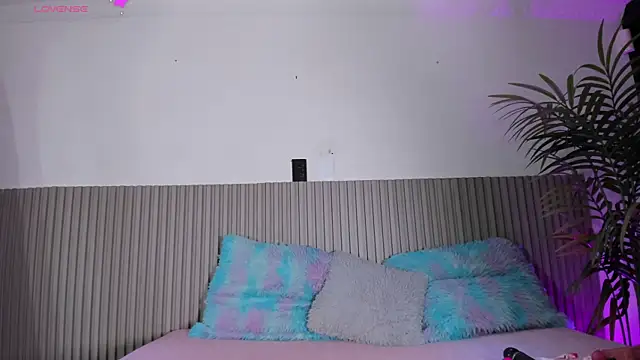 valentina lux online show from May 28, 7:34 pm