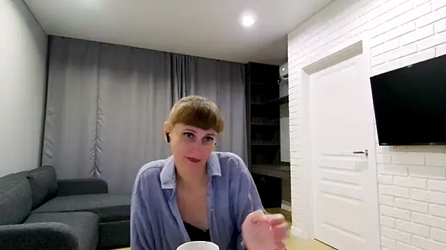 Daniella Lorente online show from November 1, 12:04 am