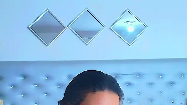 EileenBenzon online show from October 22, 2:22 pm