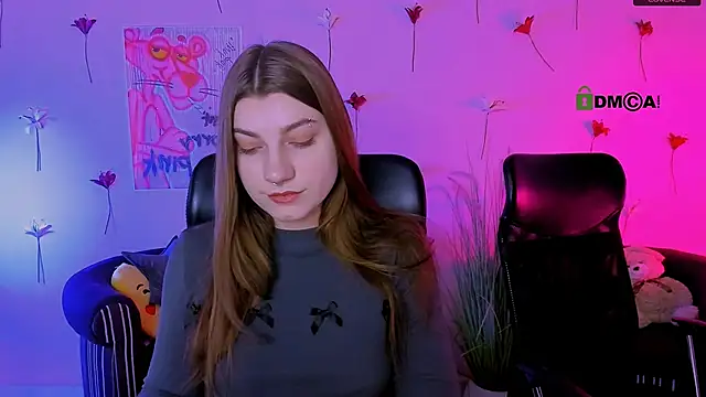 pure radiance1 online show from February 20, 9:33 am