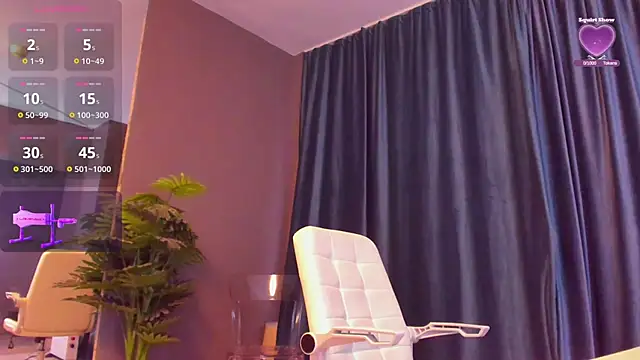 LaurynCopper online show from December 3, 6:16 am