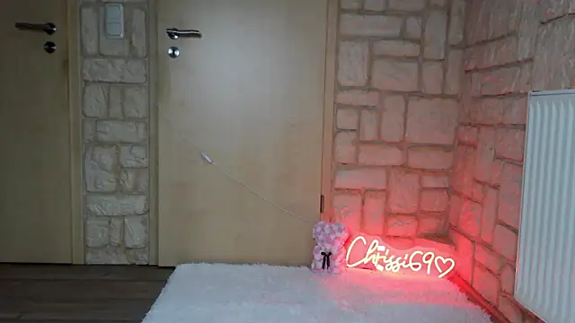 Redchrissi69 online show from November 4, 6:51 am