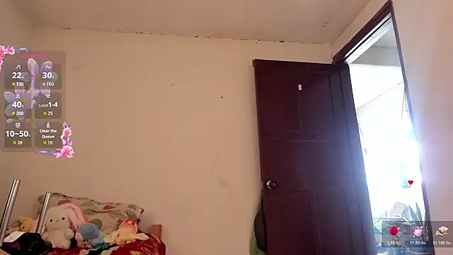Snapshot of Miss_oliviaa chatting on October 17, 3:48 pm Miss oliviaa online show from October 17, 3:48 pm