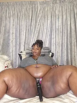 ThickianaRider online show from November 13, 3:27 am