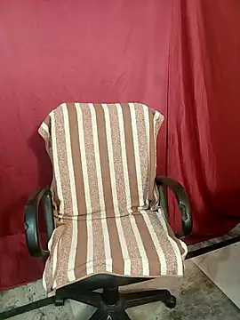 Stripy Doll online show from February 9, 3:47 pm