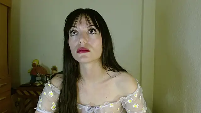 britny clouds online show from December 4, 8:31 pm