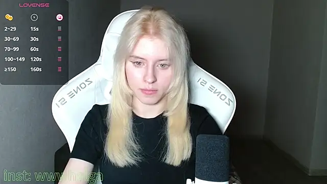 LizaKisses online show from October 17, 2:53 pm