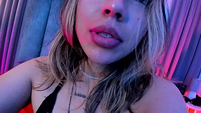 delilah fix online show from February 18, 9:47 pm