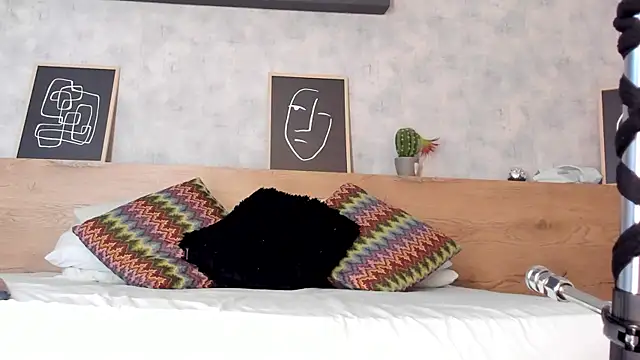 karina gomez 18 online show from April 16, 11:32 am