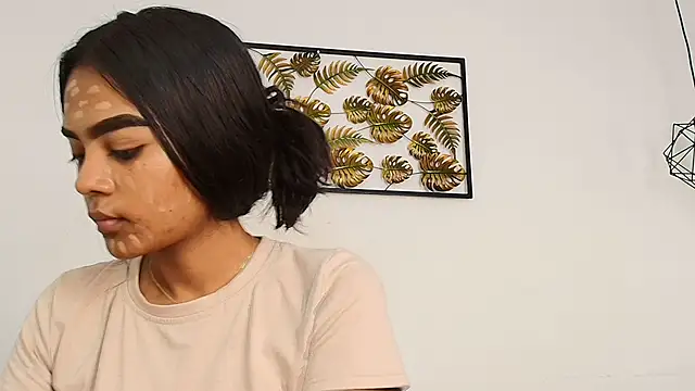 Snapshot of julieta_aguilar1 chatting on September 16, 7:44 pm julieta aguilar1 online show from September 16, 7:44 pm