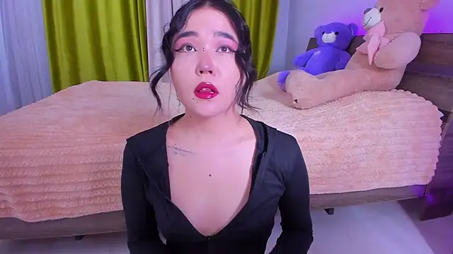 Snapshot of Dollyaa chatting on October 16, 1:14 pm Dollyaa online show from October 16, 1:14 pm