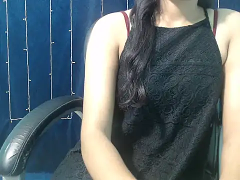 Yashi online show from November 7, 5:40 pm