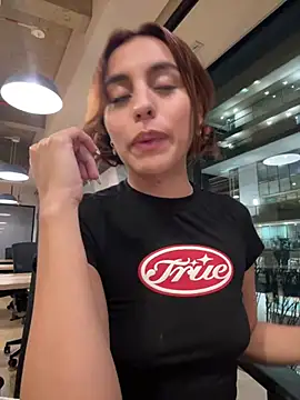 Katee Jones online show from January 9, 1:21 am