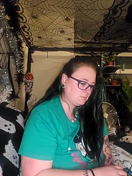 Bunny Cummings online show from December 19, 12:04 am