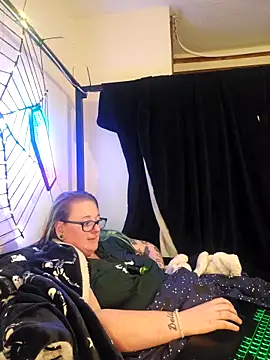 Bunny Cummings online show from October 5, 12:26 am