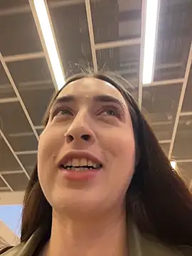 Holly Play online show from November 12, 12:03 pm