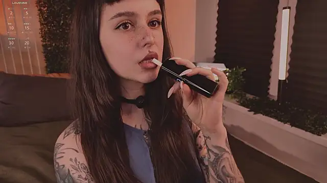 MichaellaMoon online show from February 10, 6:22 pm