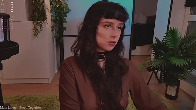 MichaellaMoon online show from October 23, 4:13 pm