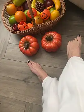 FeetVibe online show from October 26, 7:59 am