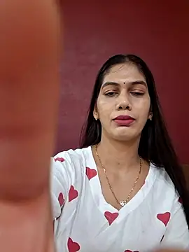 Garima G online show from February 4, 4:32 pm