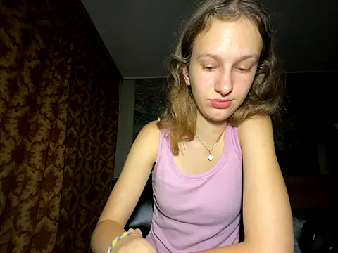 Snapshot of Eva_Angel3 chatting on September 10, 7:47 pm Eva Angel3 online show from September 10, 7:47 pm