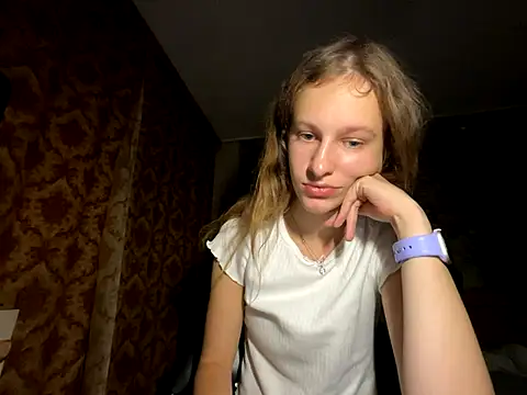 Snapshot of Eva_Angel3 chatting on September 15, 6:04 pm Eva Angel3 online show from September 15, 6:04 pm