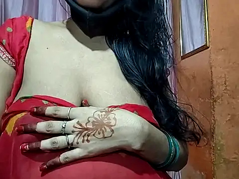 poojaxxx65 online show from October 12, 11:29 pm