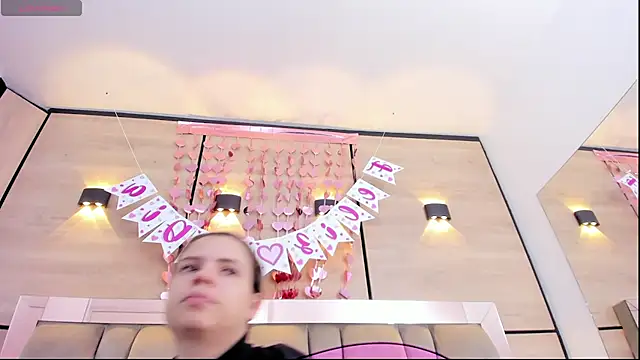 dorothy vegga online show from February 17, 3:39 am