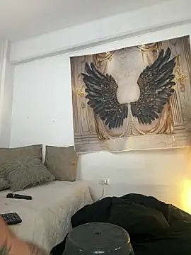 remyflux666 online show from December 17, 10:36 pm