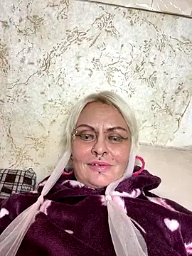 Gardener of Illusions online show from October 4, 4:07 am