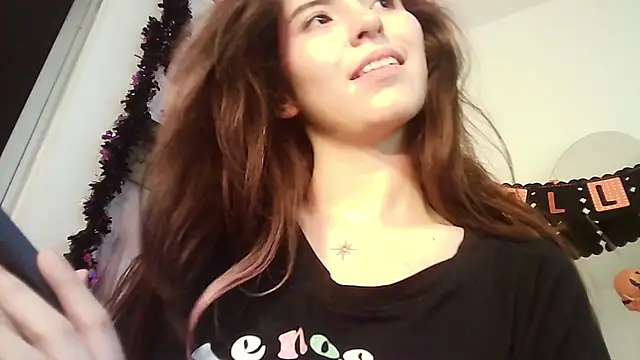 Snapshot of cherrybom969 chatting on October 20, 3:31 am cherrybom969 online show from October 20, 3:31 am