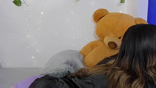 JanneKim online show from November 25, 7:47 pm