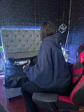 Paloma  LS online show from October 26, 9:10 pm