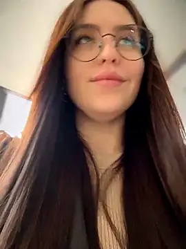 meow girl online show from April 18, 11:45 am