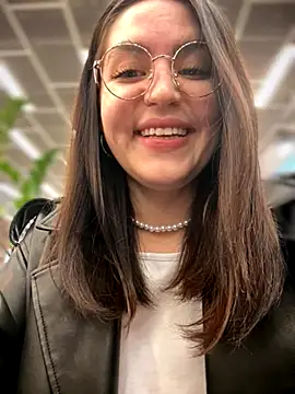 meow girl online show from November 26, 8:59 am