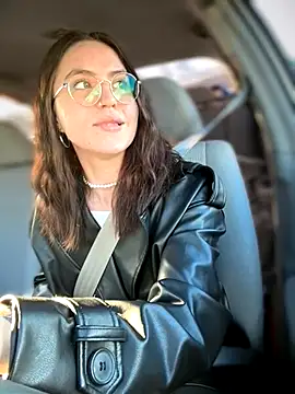 meow girl online show from November 15, 11:11 am