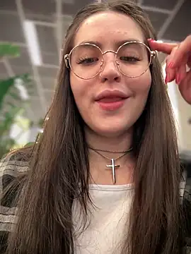 meow girl online show from September 14, 1:09 pm