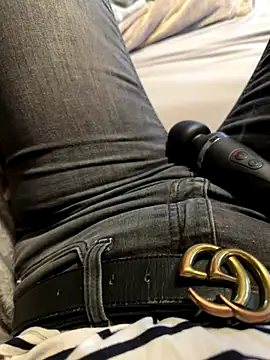 Ana-05 online show from October 27, 3:40 pm