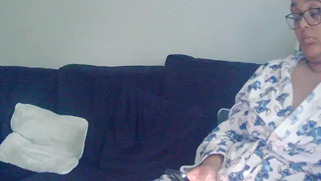 Snapshot of vanilla_chocolate23 chatting on October 8, 9:46 am vanilla chocolate23 online show from October 8, 9:46 am